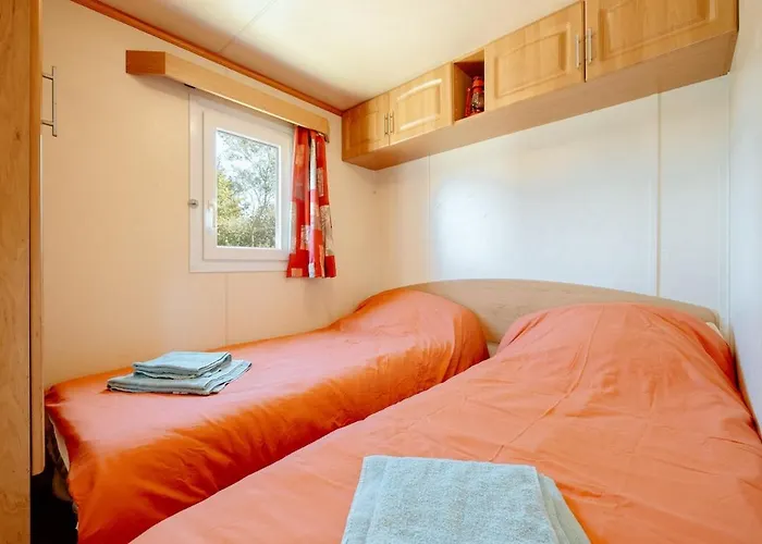 Holiday home Mobile - 700m De La Saint-Georges-de-la-Riviere